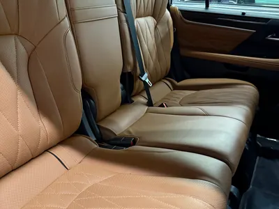 2021 لكزس إل إكس 570