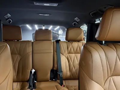 2021 لكزس إل إكس 570