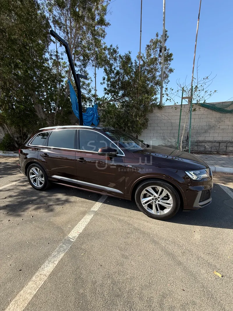 2021 اودي كيو 7 اس لاين