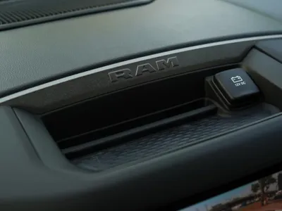 2025 دودج رام