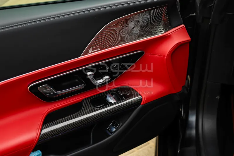 2025 مرسيدس - بنز جي تي 63إس