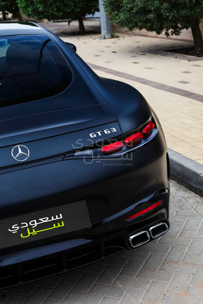 2025 مرسيدس - بنز جي تي 63إس