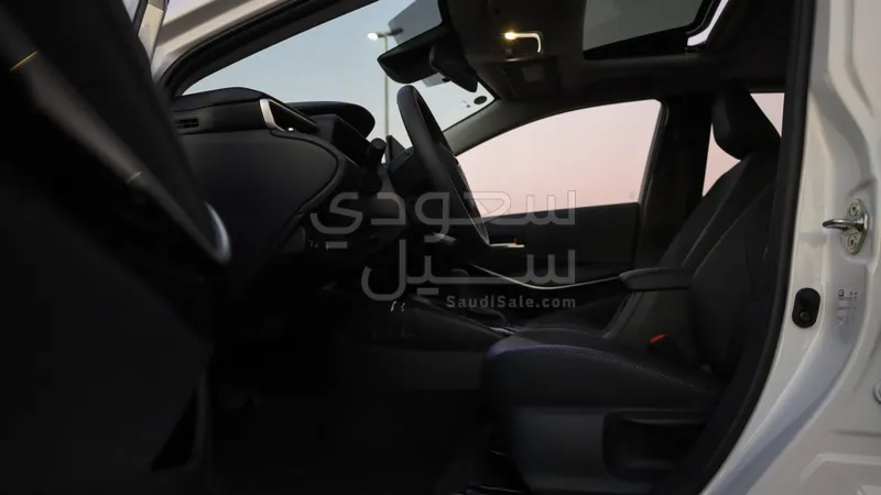 2025 تويوتا كورولا