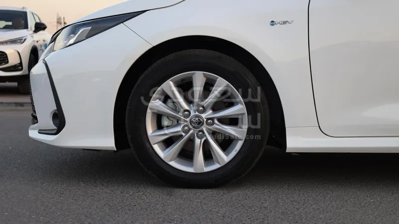 2025 تويوتا كورولا