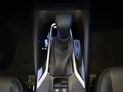 2025 تويوتا كورولا