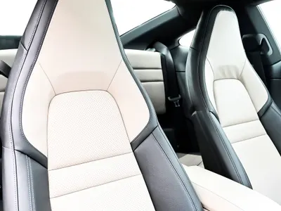 2025 بورش 911 كاريرا