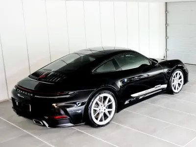 2025 بورش 911 كاريرا