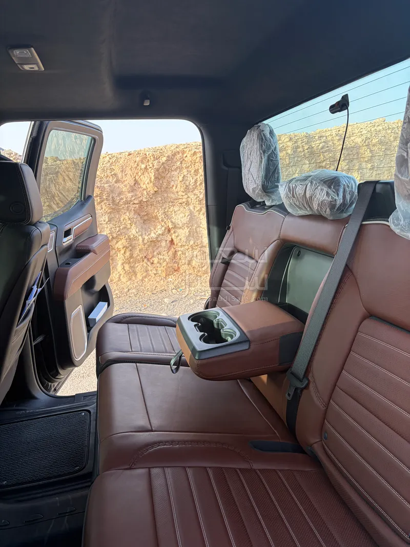 2024 جي ام سي سييرا دينالي