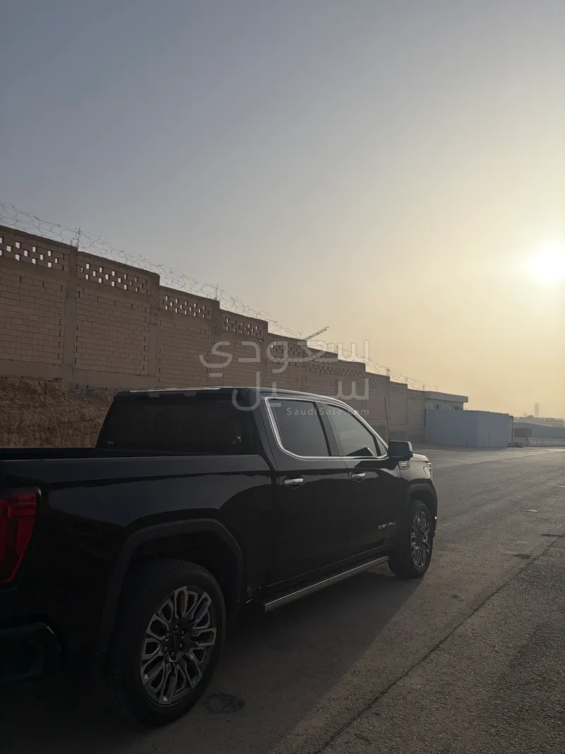 2024 جي ام سي سييرا دينالي