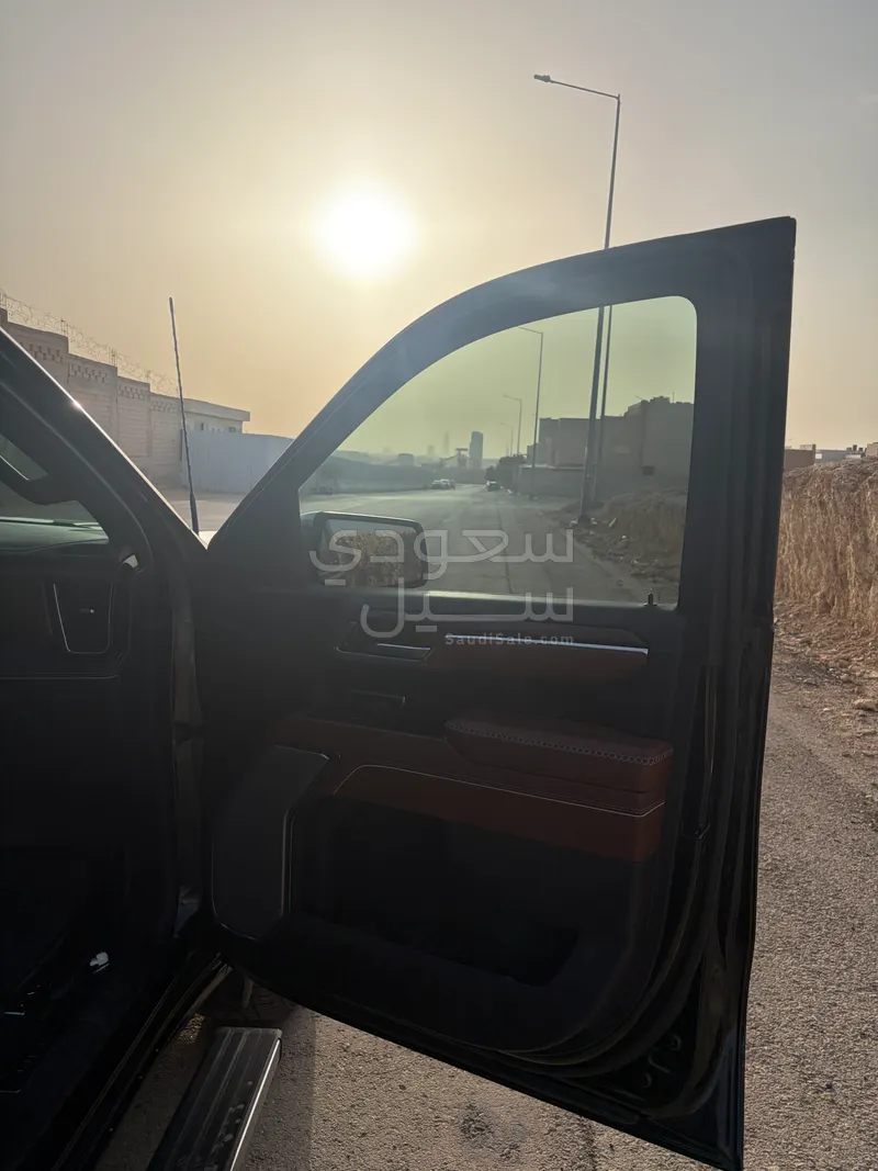 2024 جي ام سي سييرا دينالي