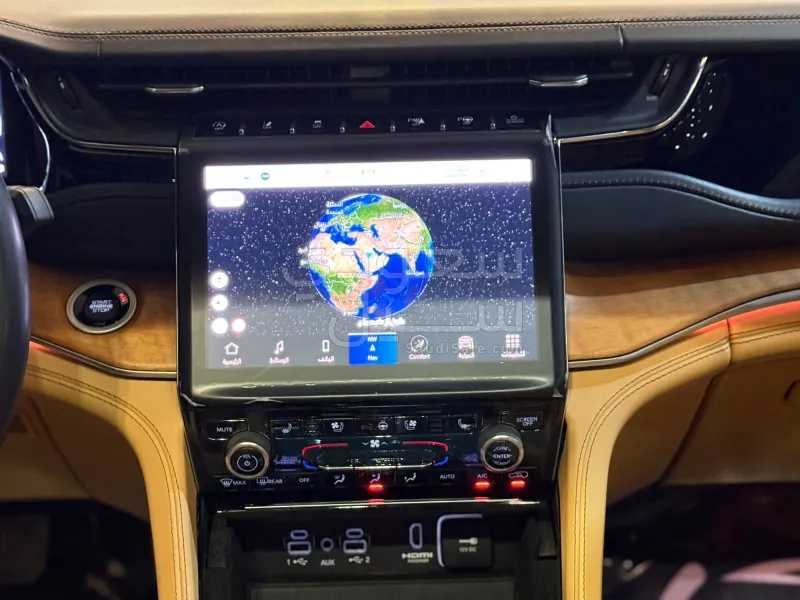 2022 جييب جراند شيروكي ساميت