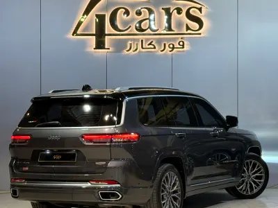 2022 جييب جراند شيروكي ساميت