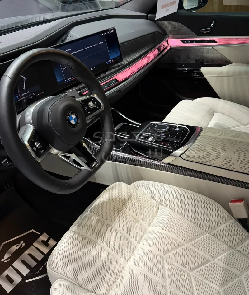 2025 BMW 7 Series 740i