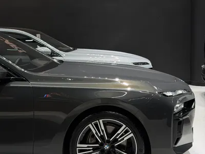 2025 BMW 7 Series 740i