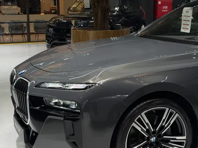 2025 BMW 7 Series 740i