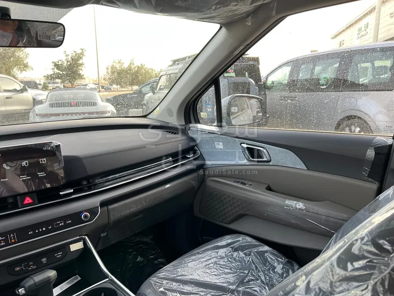 2026 كيا كارنفال