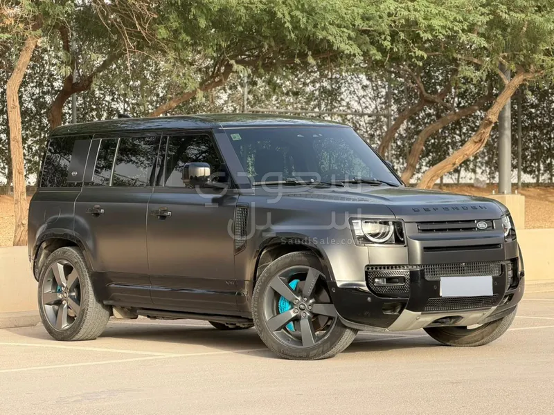 2022 لاند روفر ديفيندر 110