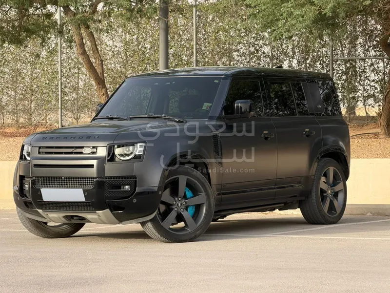 2022 لاند روفر ديفيندر 110