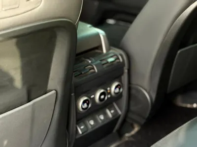 2022 لاند روفر ديفيندر 110