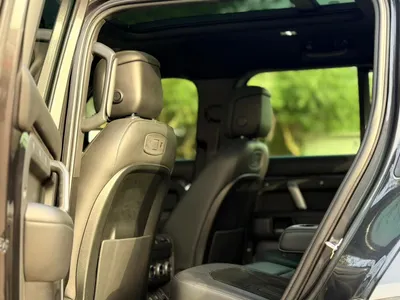 2022 لاند روفر ديفيندر 110