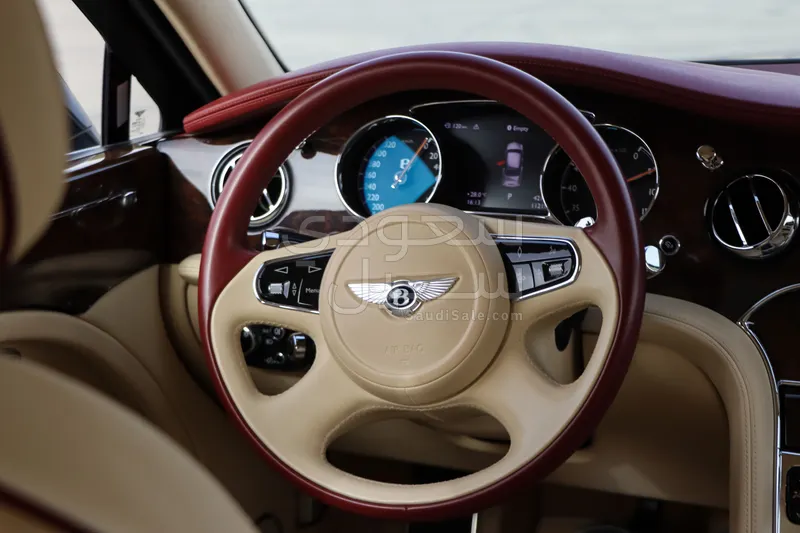 2019 بنتلي مولسان