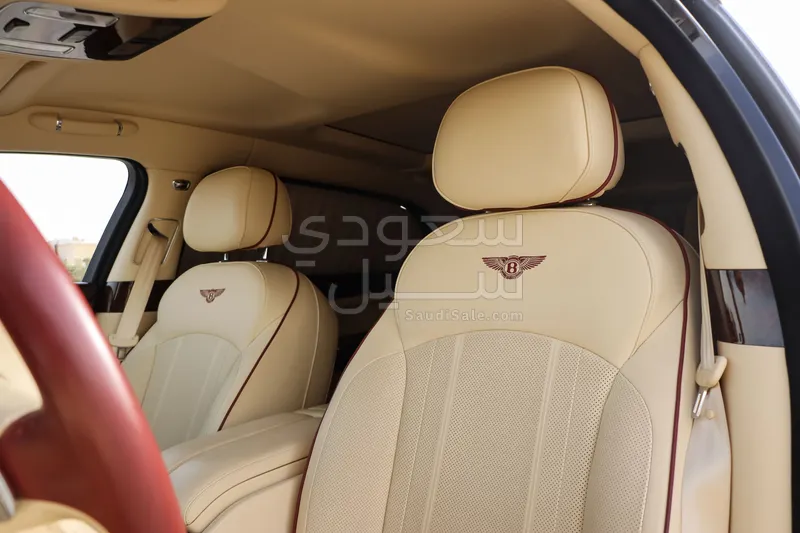 2019 بنتلي مولسان