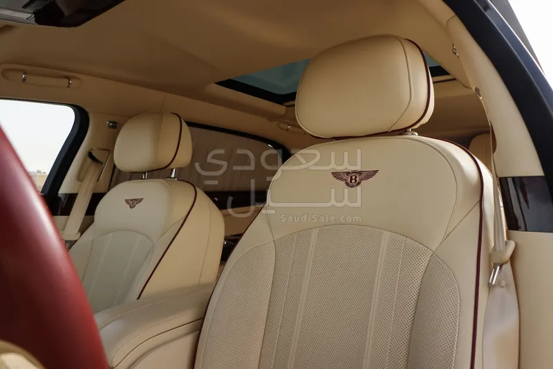 2019 بنتلي مولسان