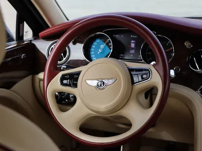 2019 بنتلي مولسان