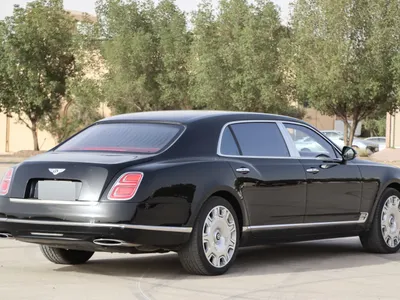 2019 بنتلي مولسان