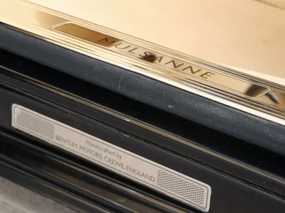 2019 بنتلي مولسان