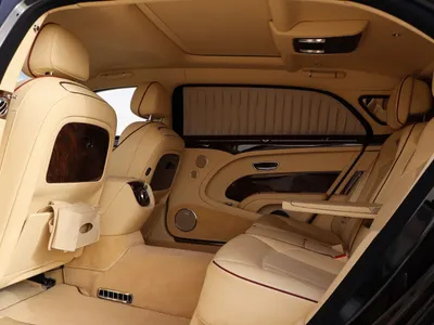 2019 بنتلي مولسان