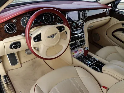 2019 بنتلي مولسان