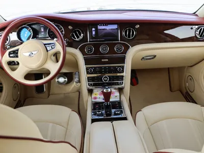 2019 بنتلي مولسان