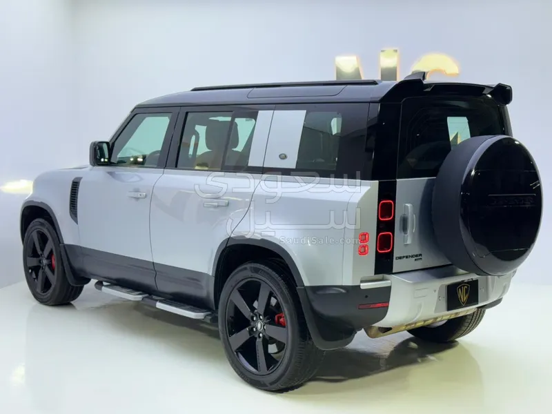 2023 لاند روفر ديفيندر اس
