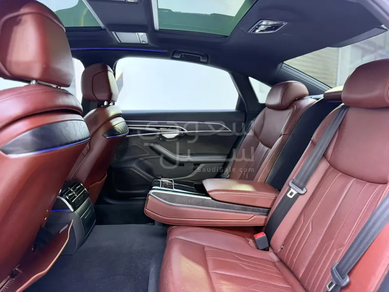 2019 اودي اي 8 ال