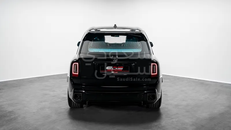 2026 رولز رويس كولينان بلاك بادج