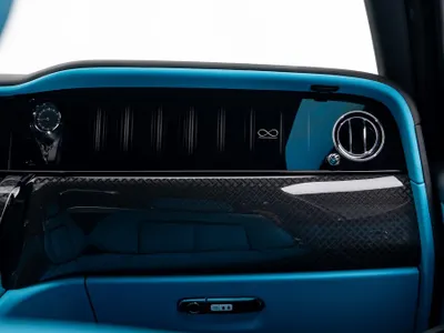 2026 رولز رويس كولينان بلاك بادج