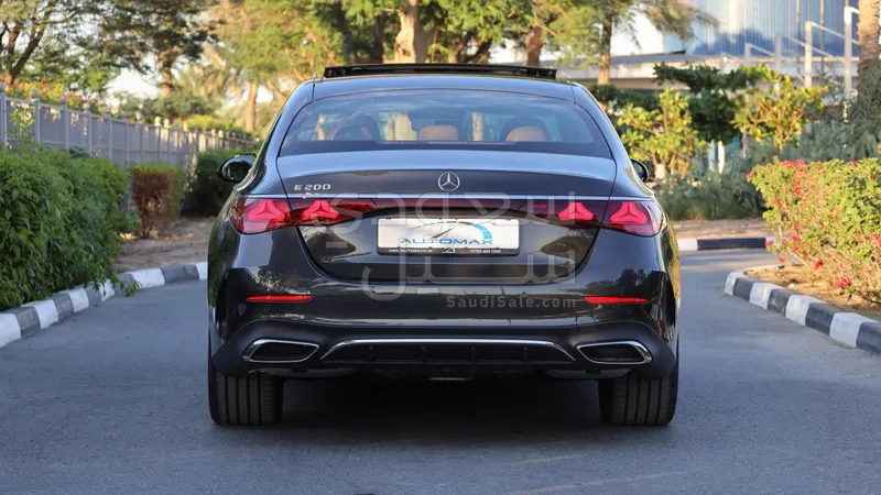 2026 مرسيدس - بنز إي 200