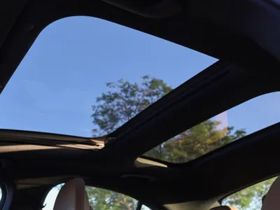 2026 مرسيدس - بنز إي 200