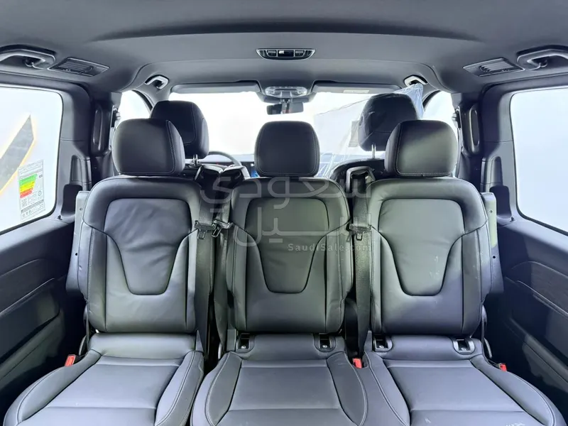 2026 مرسيدس - بنز في 300