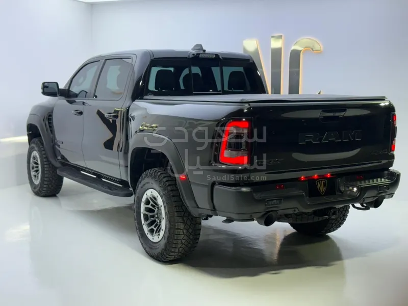 2021 دودج رام تي ار اكس