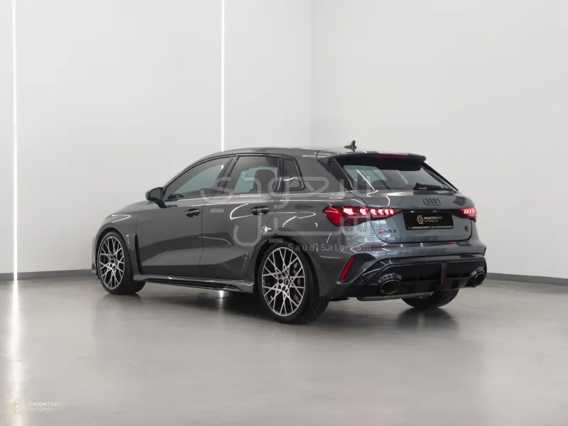 2026 اودي ار اس 3