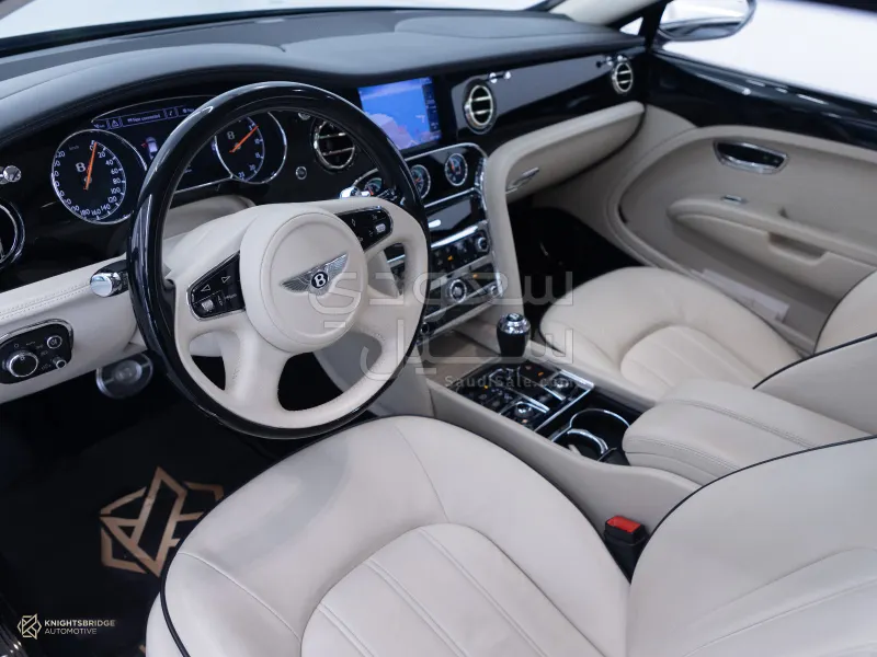 2011 بنتلي مولسان