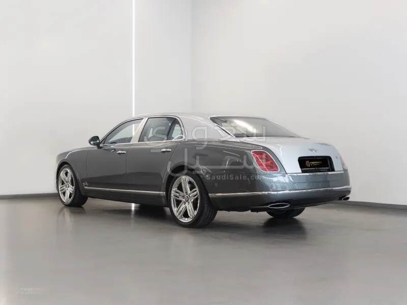 2011 بنتلي مولسان