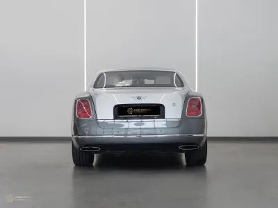 2011 بنتلي مولسان