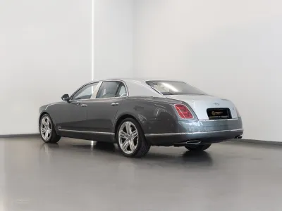 2011 بنتلي مولسان