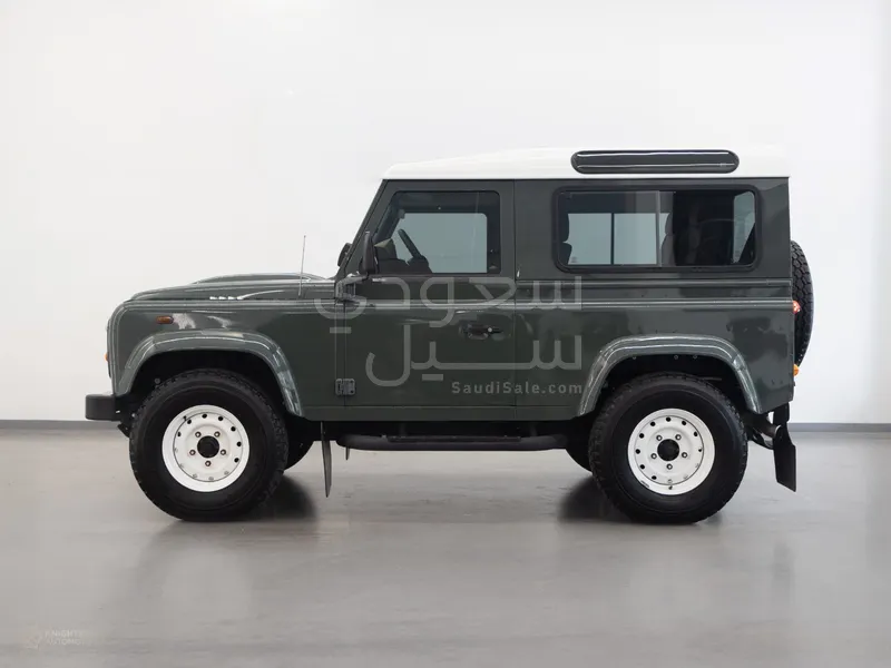 2012 لاند روفر ديفيندر 90