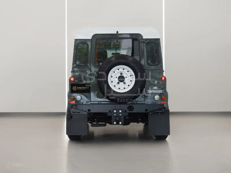 2012 لاند روفر ديفيندر 90