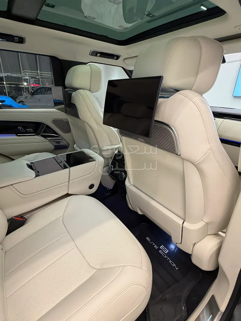 2023 لاند روفر رينج روفر اوتوبيوغرافي