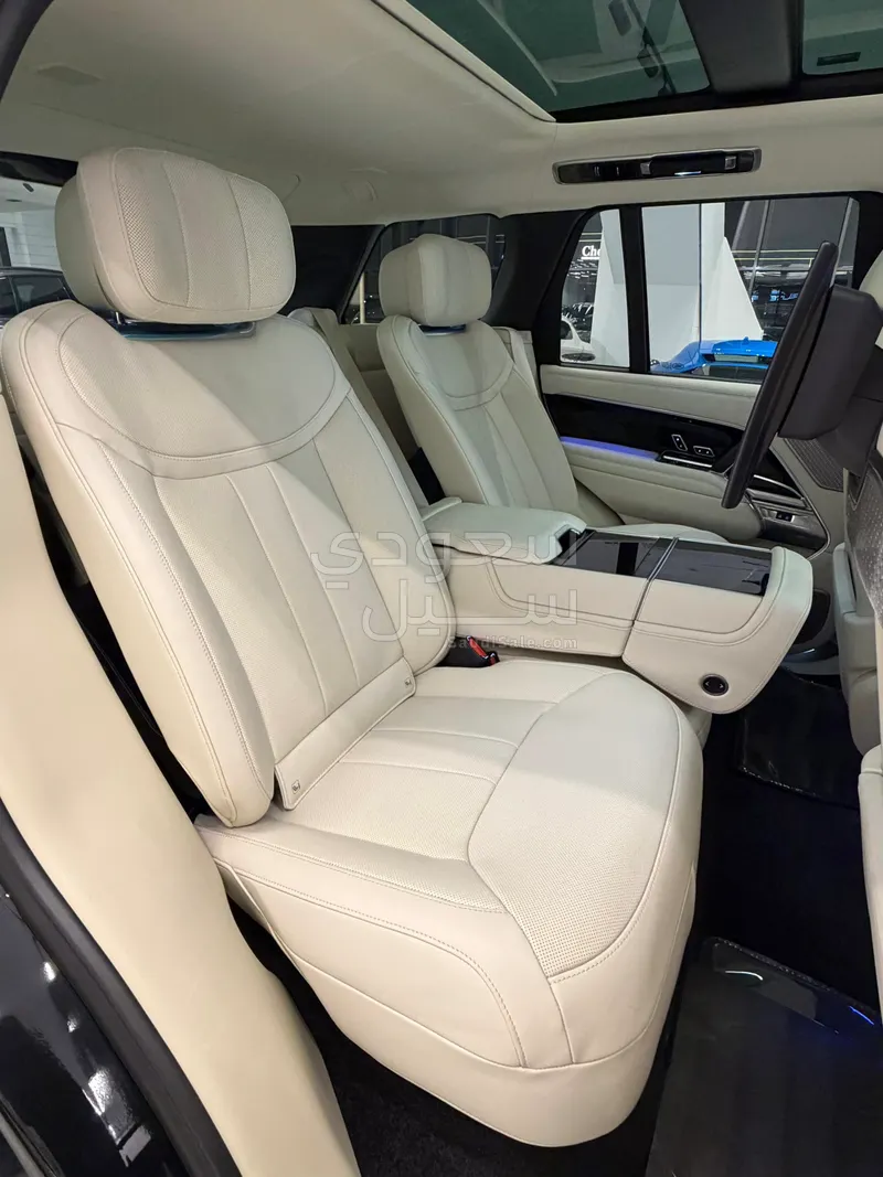 2023 لاند روفر رينج روفر اوتوبيوغرافي